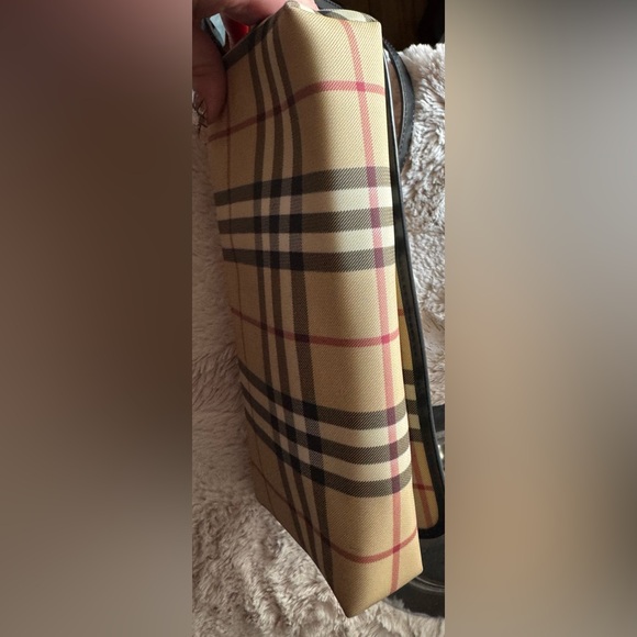 SALE ENDS AT MN ❤️ EUC Burberry Haymarket Novacheck Canvas Baguette Shoulder Bag - Picture 6 of 17